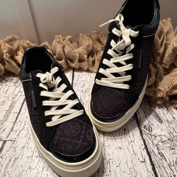 NWOT Womens Tory Burch Sneakers Black Fabric Texture 9 - Picture 2 of 6